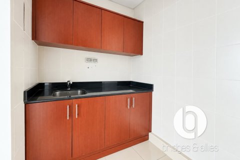 101m² Office in Jumeirah Lake Towers, UAE No. 210193 12