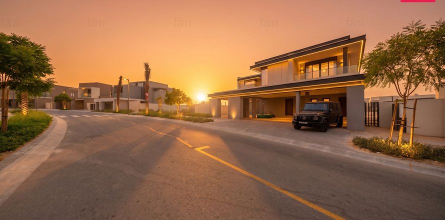 5 غرفة نوم  فيلا في جبل علي, الإمارات العربية المتحدة رقم 205036