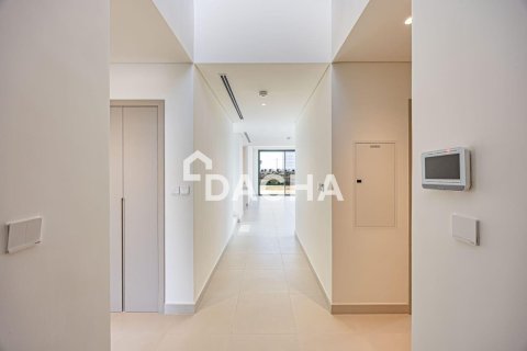 4 غرف نوم فيلا في EMAAR South, الإمارات العربية المتحدة رقم 165734 9