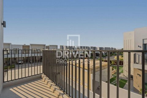4 bedrooms Villa in EMAAR South, UAE No. 188545 16