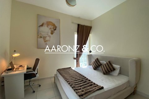 Apartment de 2 dormitorios en Dubai Marina, UAE No. 111844 4