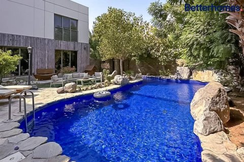 5 bedrooms Villa in Muwaileh, UAE No. 18985 6
