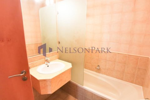 1 bedroom Apartment in Doha, Qatar No. 57726 11
