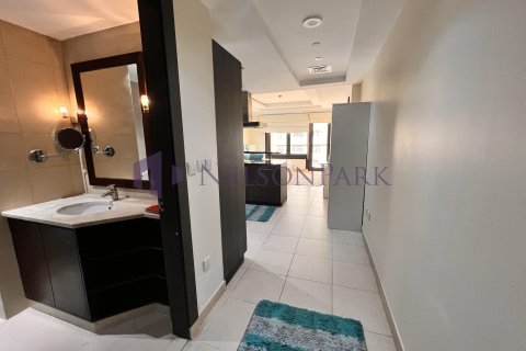 65m² Apartment in Doha, Qatar No. 57741 8