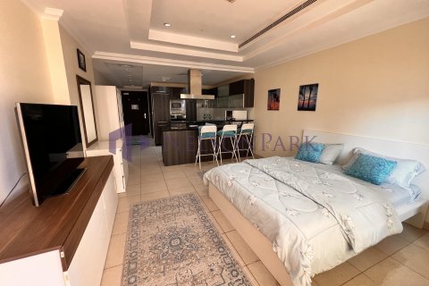 65m² Apartment in Doha, Qatar No. 57741 4