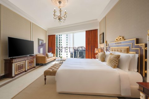 3 bedrooms Apartment in Doha, Qatar No. 57725 5