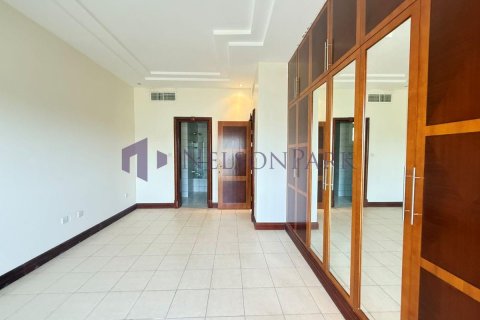 Villa de 4 chambres à Doha, Qatar No. 57727 20