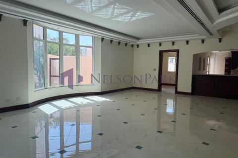 Villa de 4 chambres à Doha, Qatar No. 57727 3