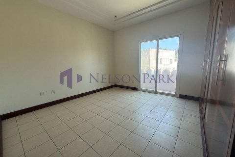 Villa de 4 chambres à Doha, Qatar No. 57727 16