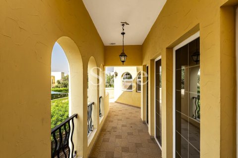 2 bedrooms Apartment in Dubai Land, UAE No. 185802 20