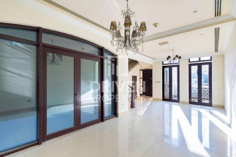 4 bedrooms Townhouse in District 10, UAE No. 200439 10