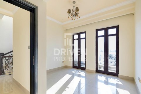 4 bedrooms Townhouse in District 10, UAE No. 200439 12
