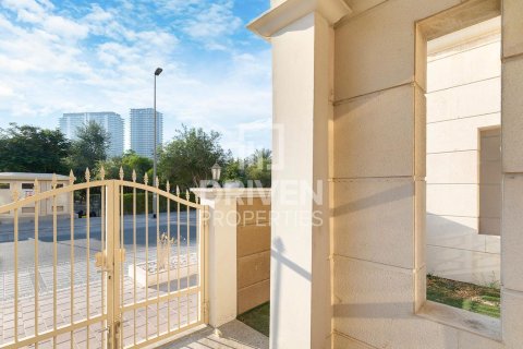 4 bedrooms Townhouse in District 10, UAE No. 200439 23