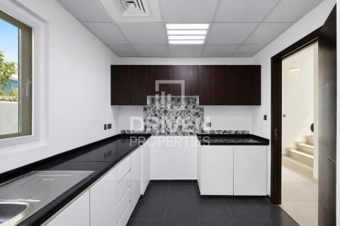 Villa de 6 dormitorios en Dubai, UAE No. 200049 16
