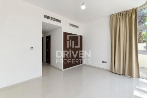 Villa de 6 dormitorios en Dubai, UAE No. 200049 29