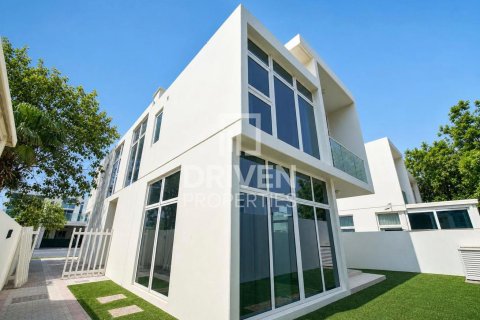 Villa de 6 dormitorios en Dubai, UAE No. 200049 11