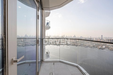 Квартира с 2 спальнями в Address Harbour Point, ОАЭ №193744 3