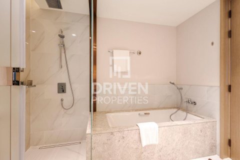 Квартира с 1 спальней в Address Harbour Point, ОАЭ №193743 13