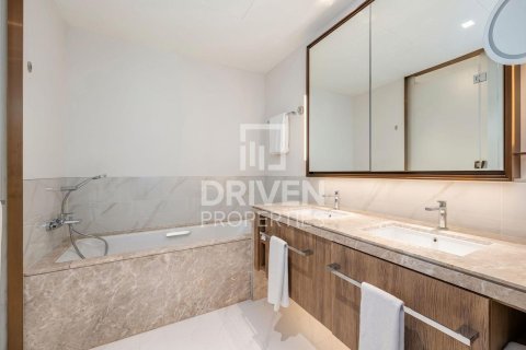 Квартира с 2 спальнями в Address Harbour Point, ОАЭ №193745 17