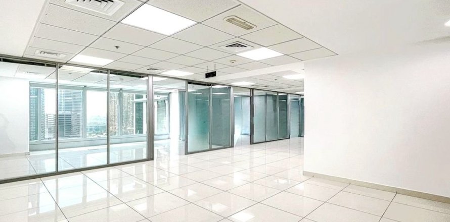 177.4مربع، مقهى / مطعم رقم 104568