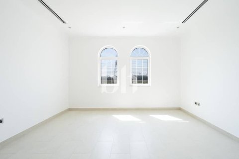 Villa de 4 dormitorios  No. 115781 4