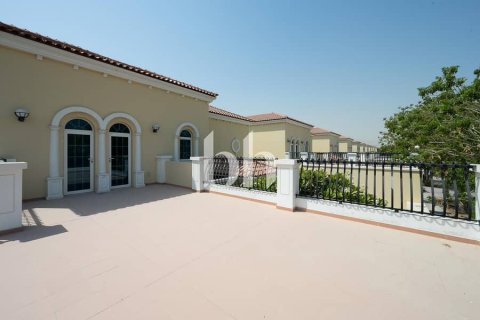 Villa de 4 dormitorios  No. 115781 21