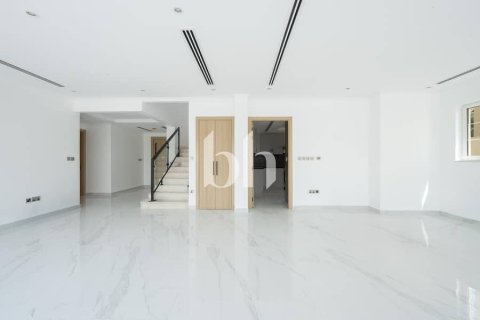 Villa de 4 dormitorios  No. 115781 5