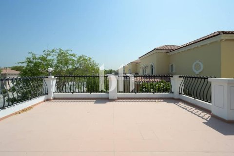 Villa de 4 dormitorios  No. 115781 22