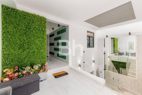 Townhouse de 4 dormitorios  No. 115784 3