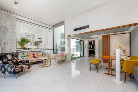 Townhouse de 4 dormitorios  No. 115784 2