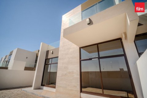 4 bedrooms Townhouse in Dubai, UAE No. 173279 3