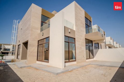4 bedrooms Townhouse in Dubai, UAE No. 173279