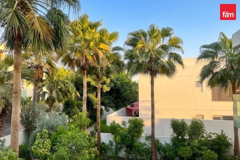 5 bedrooms Villa in Dubai, UAE No. 173280 9