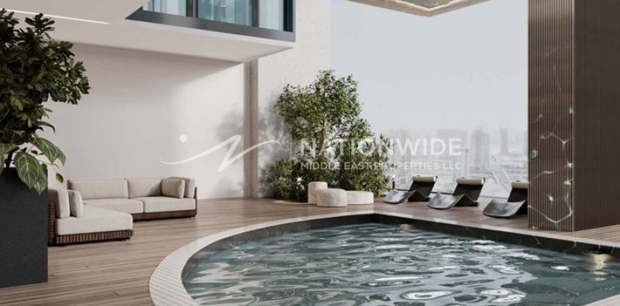 3 bedrooms Apartment in Abu Dhabi, UAE No. 104913