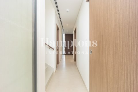 4 غرف نوم فيلا  رقم 131751 25