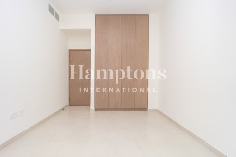 4 غرف نوم فيلا  رقم 131751 17