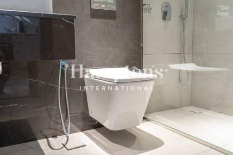 Studio Apartment No. 131750 7