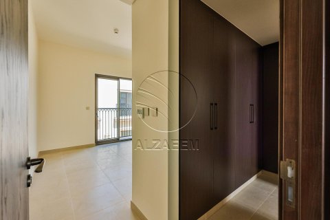 3 bedrooms Townhouse in Khalifa City, UAE No. 90346 13