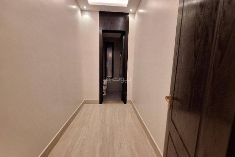 4 bedrooms Apartment in Riyadh, Saudi Arabia No. 60299 13