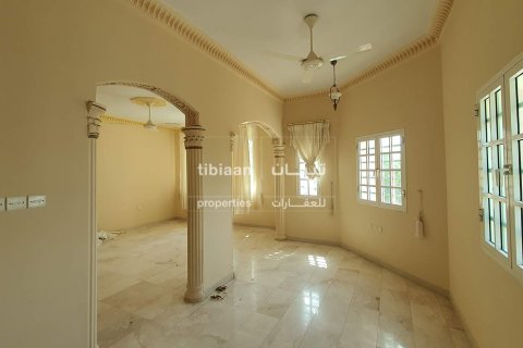 4 bedrooms Villa in As Sib, Oman No. 53894 9