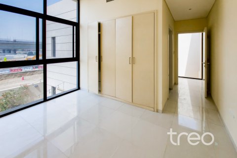 4 bedrooms Townhouse in DAMAC Hills (Akoya by DAMAC), UAE No. 199018 10