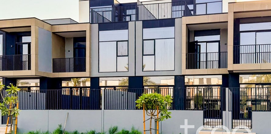 3 bedrooms Villa in Mudon, UAE No. 199016