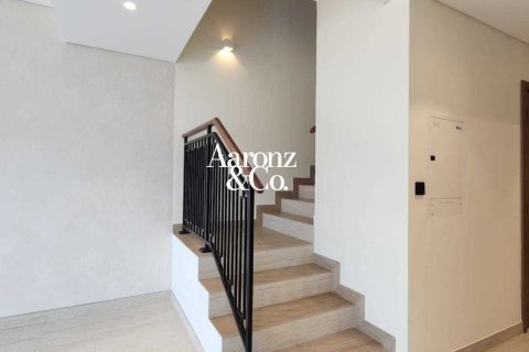 Villa de 4 chambres à Damac Lagoons, UAE No. 208419 8