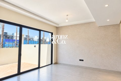 Villa de 4 chambres à Damac Lagoons, UAE No. 208419 6