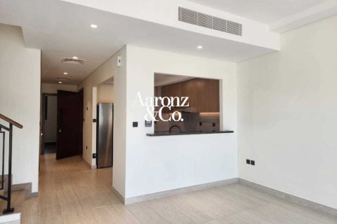 Villa de 4 chambres à Damac Lagoons, UAE No. 208419 5