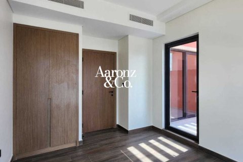 Villa de 4 chambres à Damac Lagoons, UAE No. 208419 11