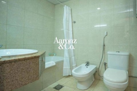 1 bedroom Apartment in Jumeirah Lake Towers, UAE No. 208422 7