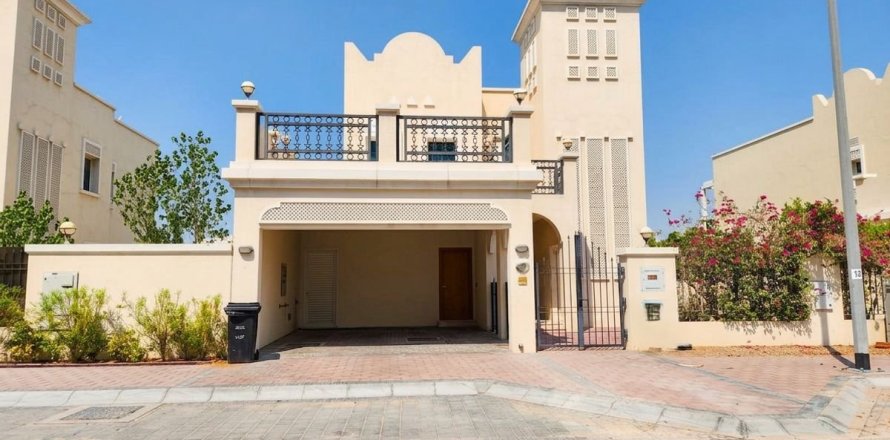 2 غرف نوم فيلا في دبي, الإمارات العربية المتحدة رقم 166898
