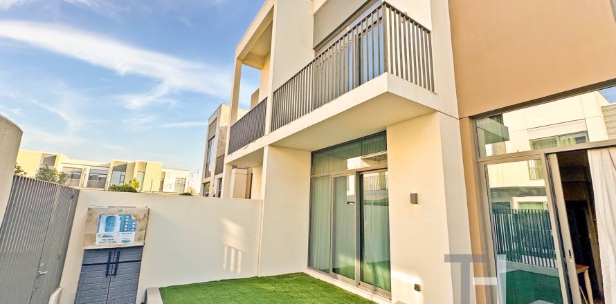 3 bedrooms Townhouse in Joy, UAE No. 74110