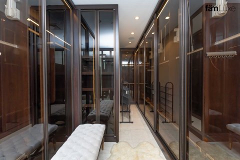 6 bedrooms Villa in Palm Jumeirah, UAE No. 143378 24